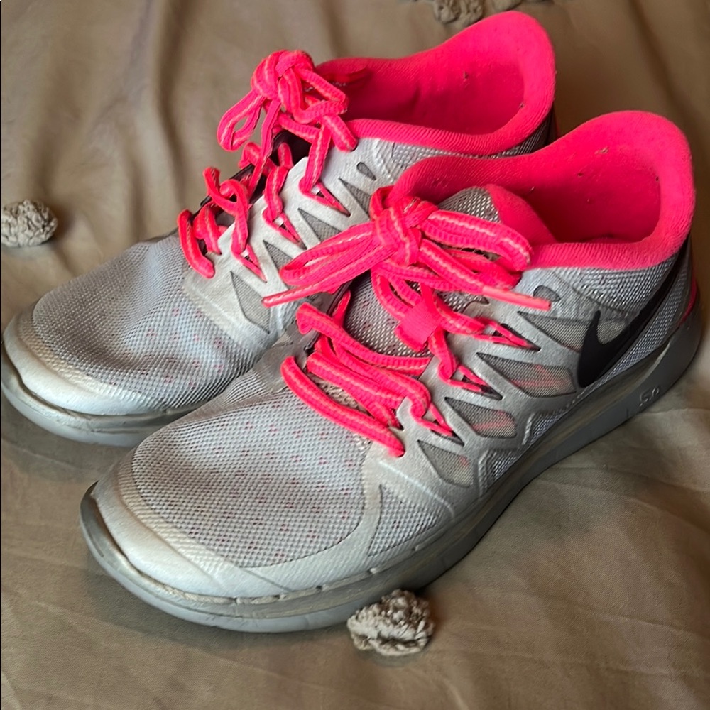 Nike Women's Gray and Pink Running Shoes size 4y